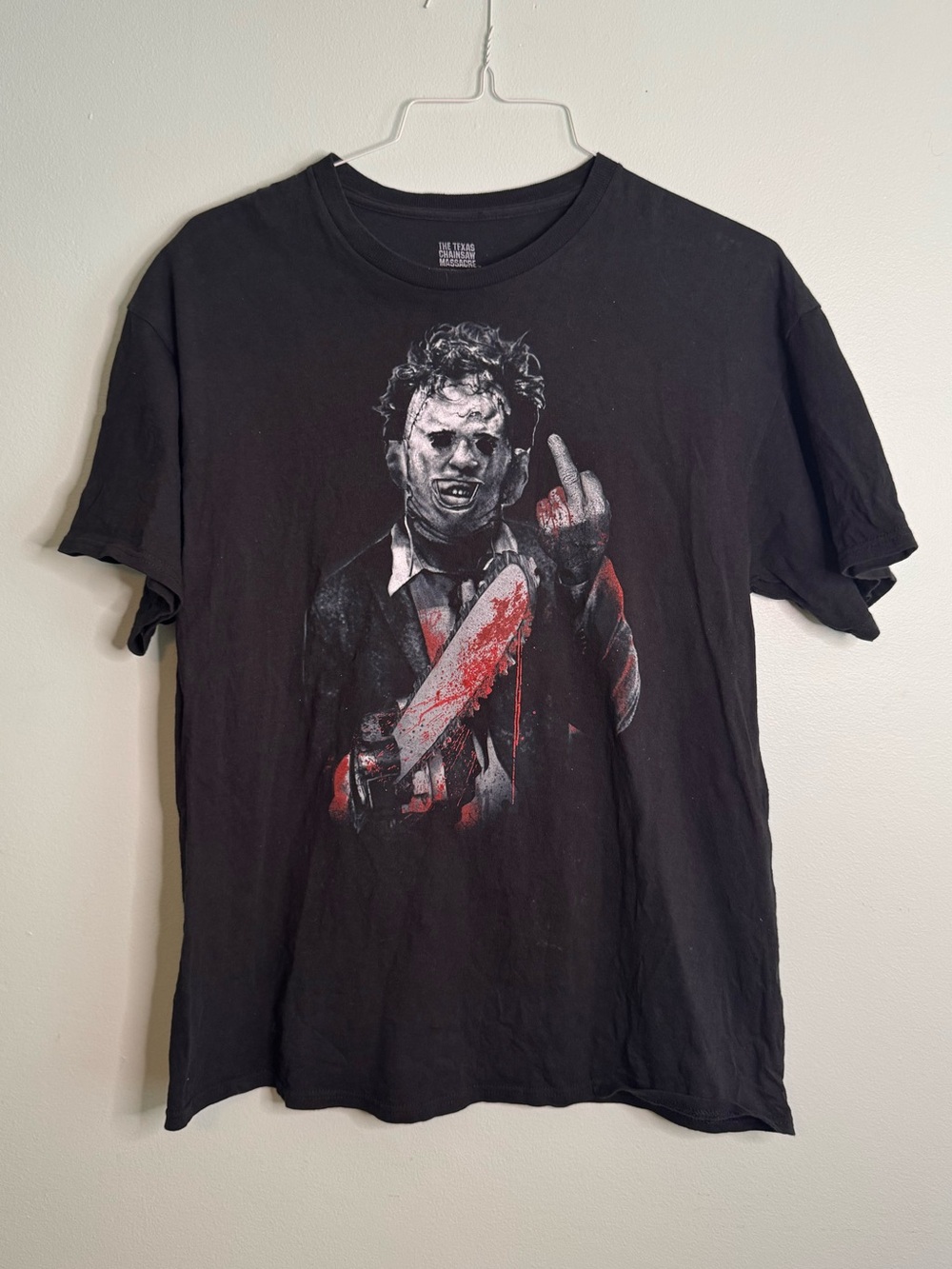 Leatherface The Texas Chainsaw Massacre Graphic Tee (L)